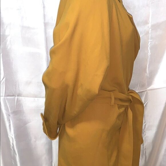 New Michael Kors   - Picture 3 of 7